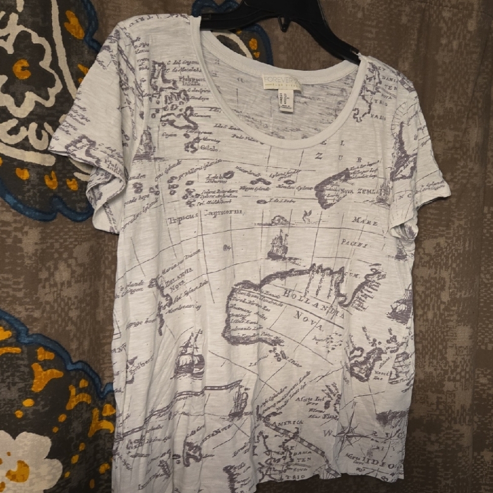 Forever 21 White and Tan/Gray Map Print Top